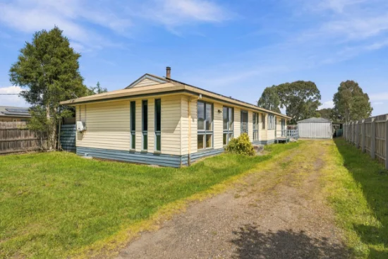 17 Weir Road, Heyfield, Vic 3858