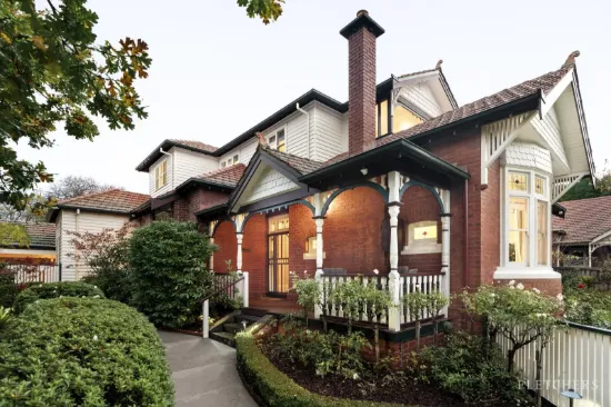 17 Wellesley Street, Mont Albert, Vic 3127