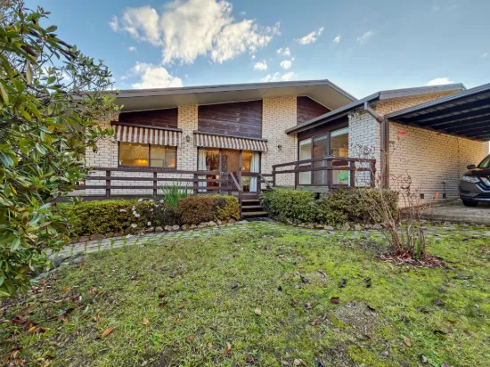 17 Whitehead Street, Khancoban, NSW 2642
