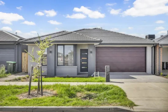 17 Whitewing Street, Armstrong Creek, Vic 3217
