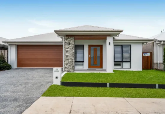 17 Zeil Crescent, Banya, Qld 4551