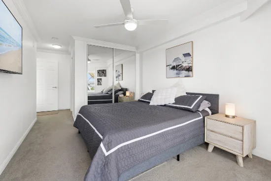 1712/24-26 Queensland Avenue, Broadbeach, Qld 4218-Image