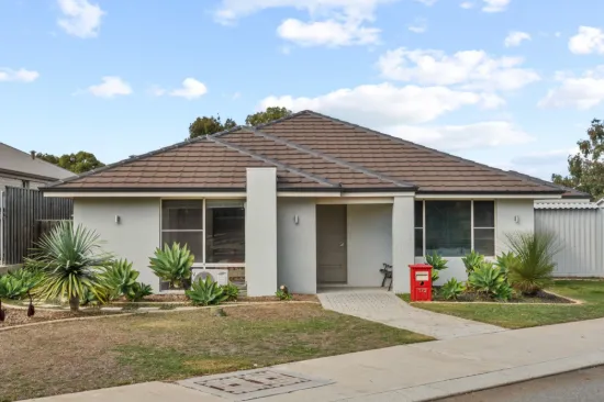 172 Banrock Drive, Ellenbrook, WA 6069