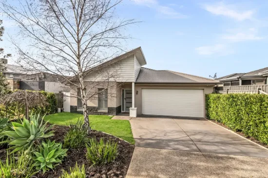 172 Clipper Quay, Safety Beach, Vic 3936