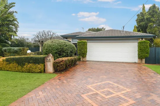 172 Spring St, Middle Ridge, Qld 4350