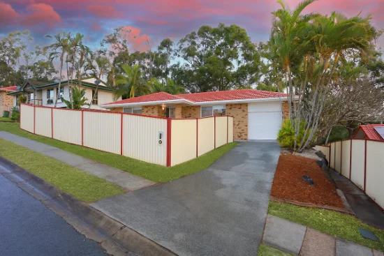 176 Alexander Drive, Highland Park, Qld 4211