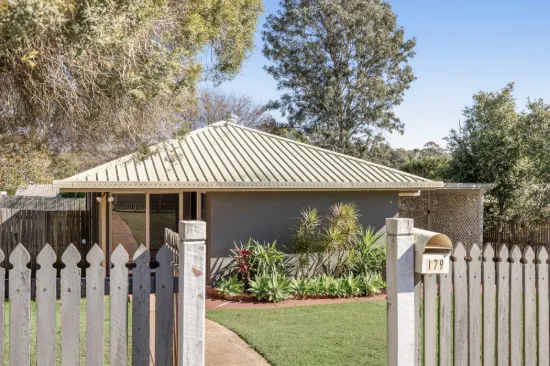 179 Tor Street, Wilsonton Heights, Qld 4350