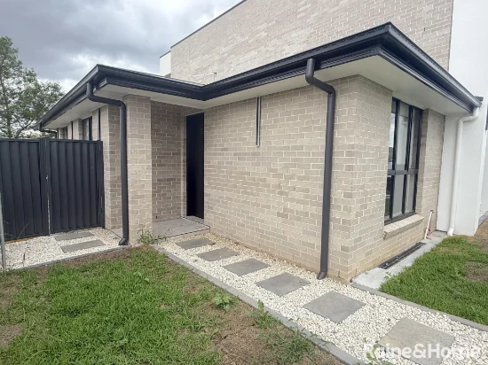 17a Amru Crescent, Bardia, NSW 2565