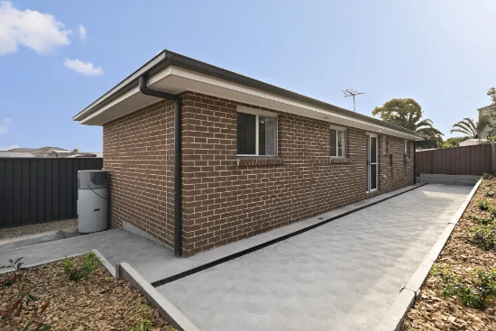 17a Hinkler Place, Doonside, NSW 2767 - For Rent