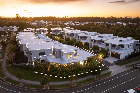 18/18 Foreshore Street, Coomera, Qld 4209