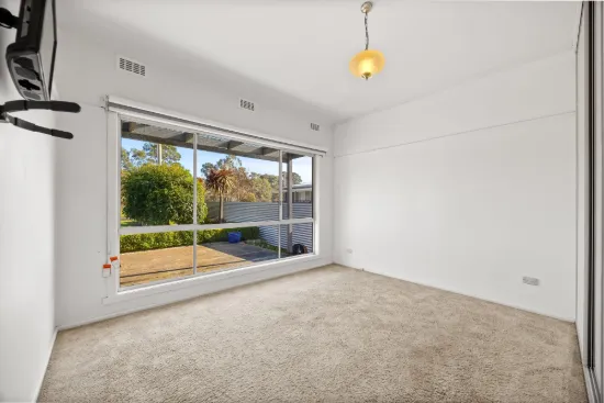18 Acacia Avenue, Ararat VIC 3377-Image