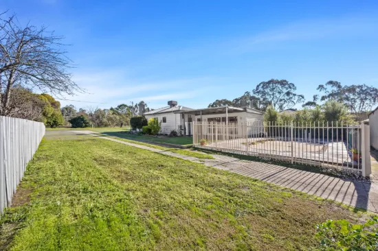 18 Acacia Avenue, Ararat VIC 3377-Image