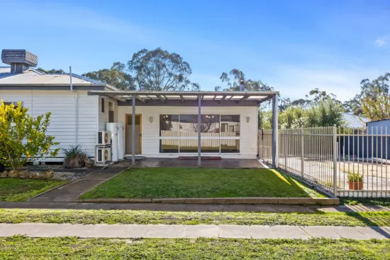 18 Acacia Avenue, Ararat VIC 3377-Image