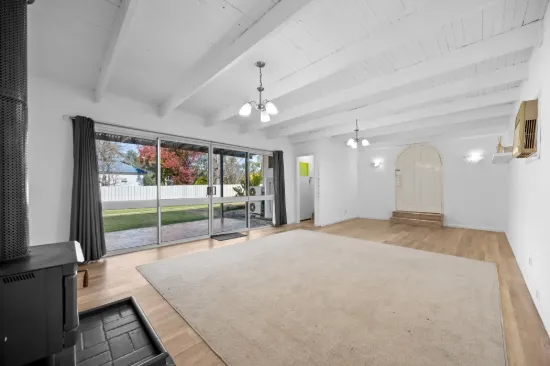 18 Acacia Avenue, Ararat VIC 3377-Image