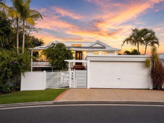 18 Aemilia Avenue, Seven Hills, Qld 4170