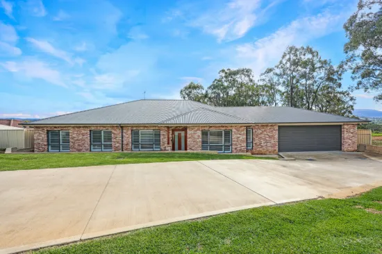 18 Angus Peebles Close, Muswellbrook, NSW 2333