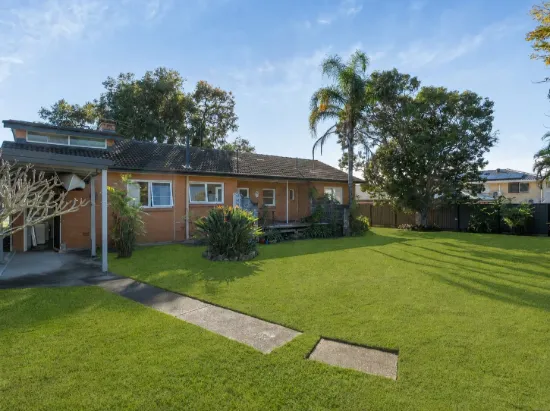 18 Armstrong Street, Clontarf QLD 4019-Image