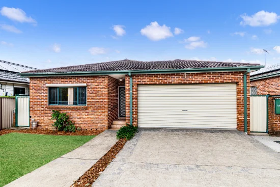 18 Barangaroo Road, Toongabbie, NSW 2146