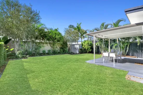 18 Barnard Street, Biggera Waters, Qld 4216