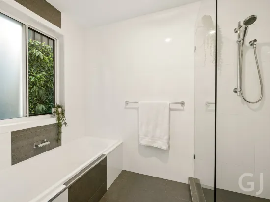 18 Barron Street, Gordon Park, Qld 4031-Image