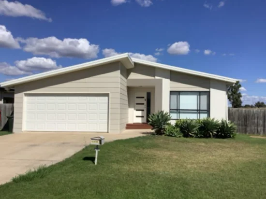 18 Barry Place, Dalby, Qld 4405