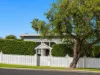 18 Bellevue Parade, Labrador, Qld 4215