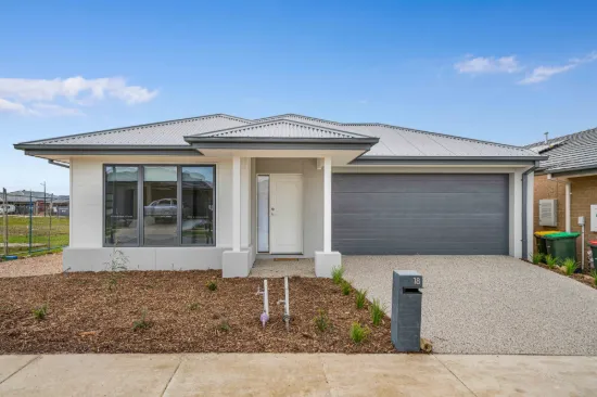 18 Berkeley Drive, Armstrong Creek, Vic 3217