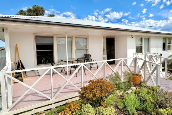 18 Borlase Street, Ceduna, SA 5690