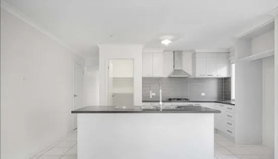 18 Bottletree Road, Point Cook, Vic 3030