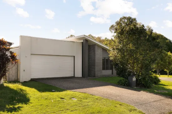 18 Bourke Crescent, Nudgee, Qld 4014