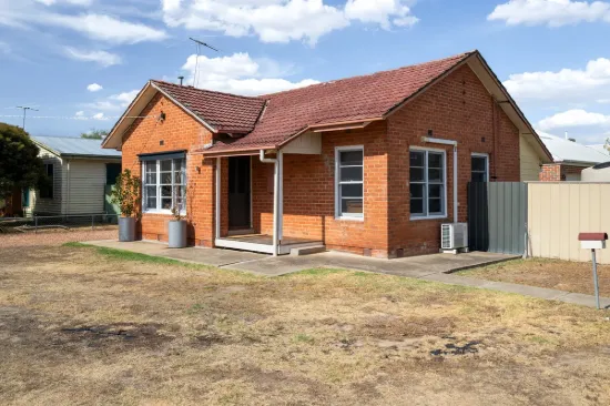 18 Bowser Crescent, Wangaratta, Vic 3677