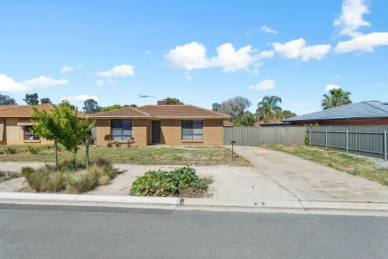 18 Boyara Crescent, Paralowie, SA 5108