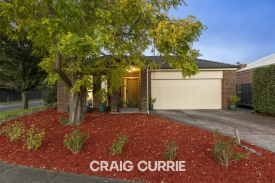 18  Britton Drive, Pakenham, Vic 3810