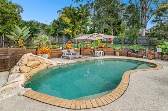 18 Canara Street, Benowa, Qld 4217