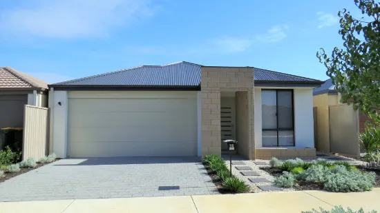 18 Canopy Circuit, Forrestfield, WA 6058