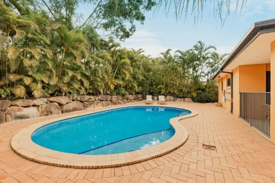 18 Carmarthen Circuit, Pacific Pines, Qld 4211