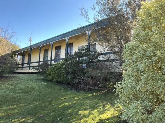 18 Chisholm Street, Khancoban, NSW 2642