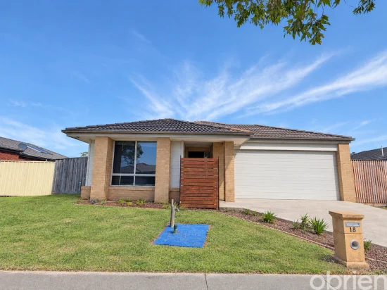 18 Coast Avenue, Paynesville, Vic 3880
