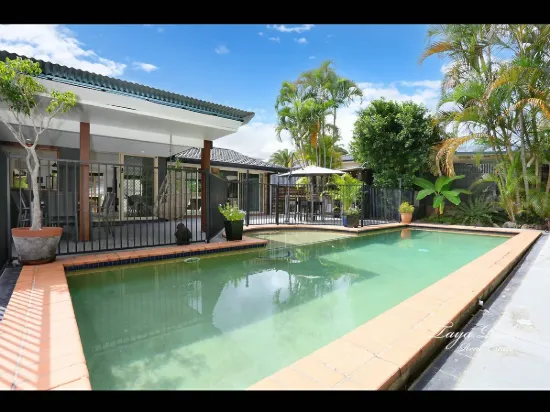 18 Colonsay Crescent, Merrimac, Qld 4226