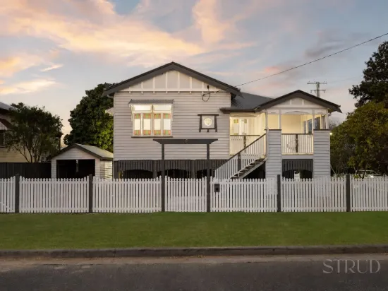 18 Coolibah Street, Silkstone, Qld 4304