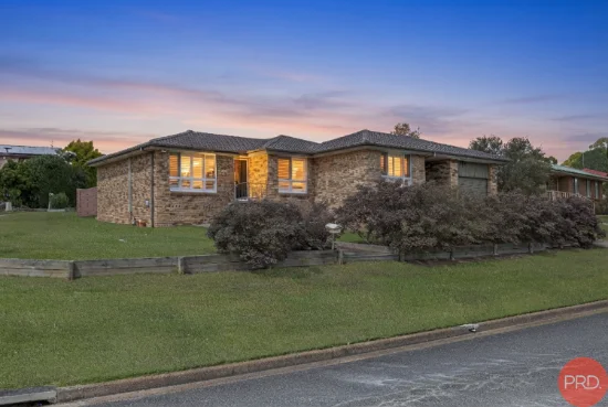 18 Crofton Avenue, Tenambit, NSW 2323