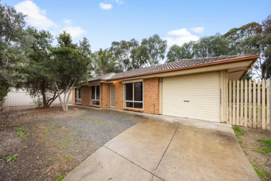 18 Crown Crescent, Paralowie, SA 5108