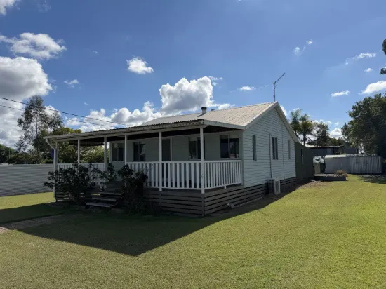 18 Cunningham Street, Monto, Qld 4630