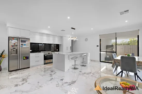 18 Desert Pea Loop, Piara Waters, WA 6112