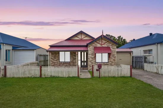 18 Diana Street, Springfield Lakes, Qld 4300