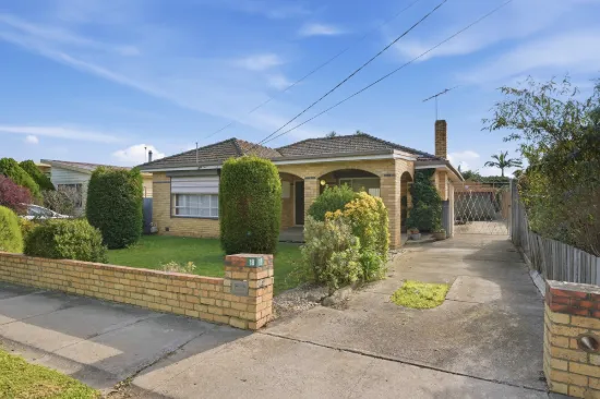 18 Dickens Street, Lalor, Vic 3075