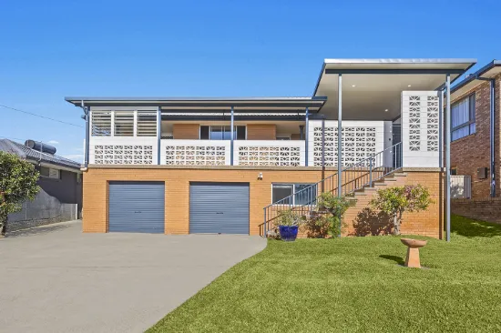 18 Dirrigeree Crescent, Sawtell, NSW 2452