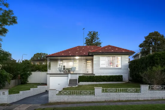 18 Dobson Crescent, Baulkham Hills NSW 2153-Image