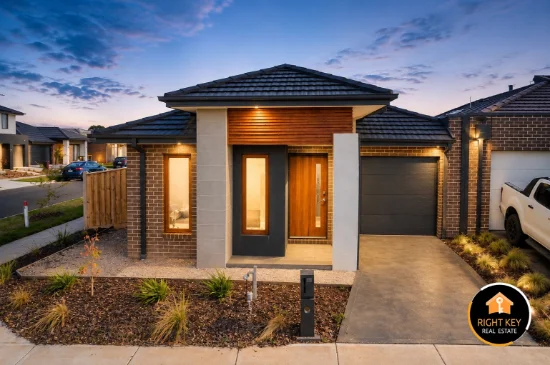 18 EastCastle Dr, Fraser Rise, Vic 3336