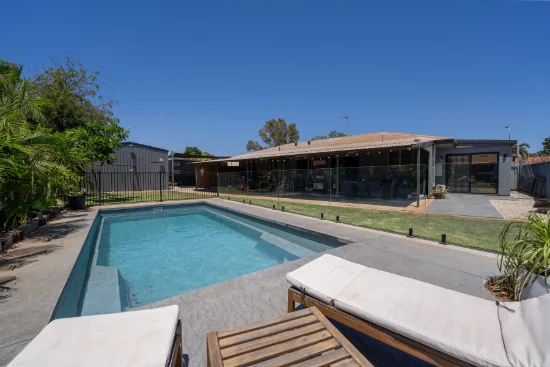 18 Featherby Way, Baynton, WA 6714